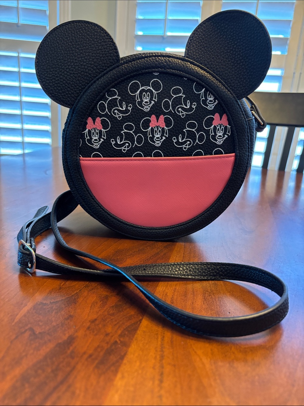 Dani by Danielle Nicole x Disney Mickey Mouse Ears Crossbody Bag Black/Pink